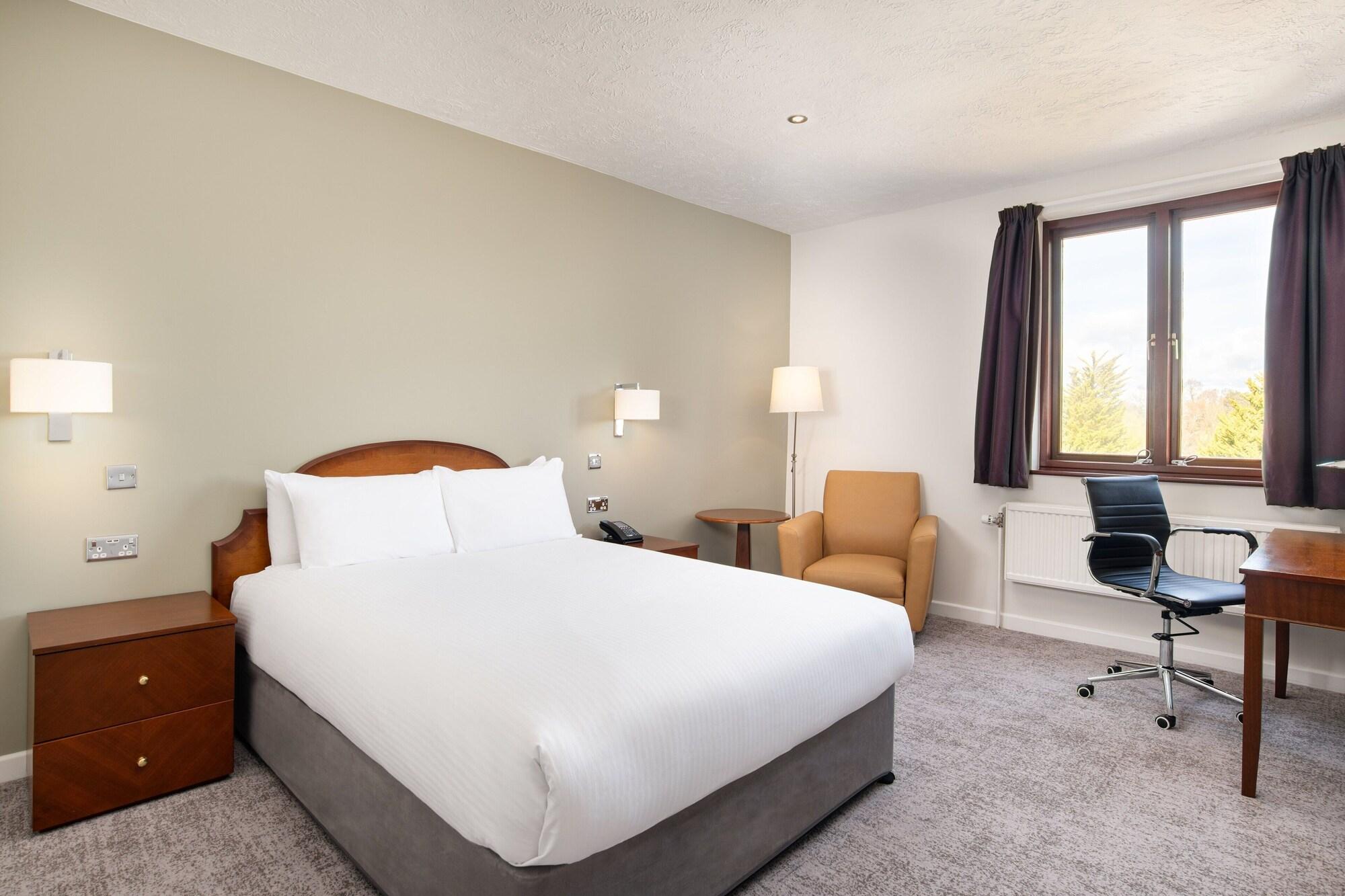 Copthorne Effingham Gatwick Hotel Eksteriør billede