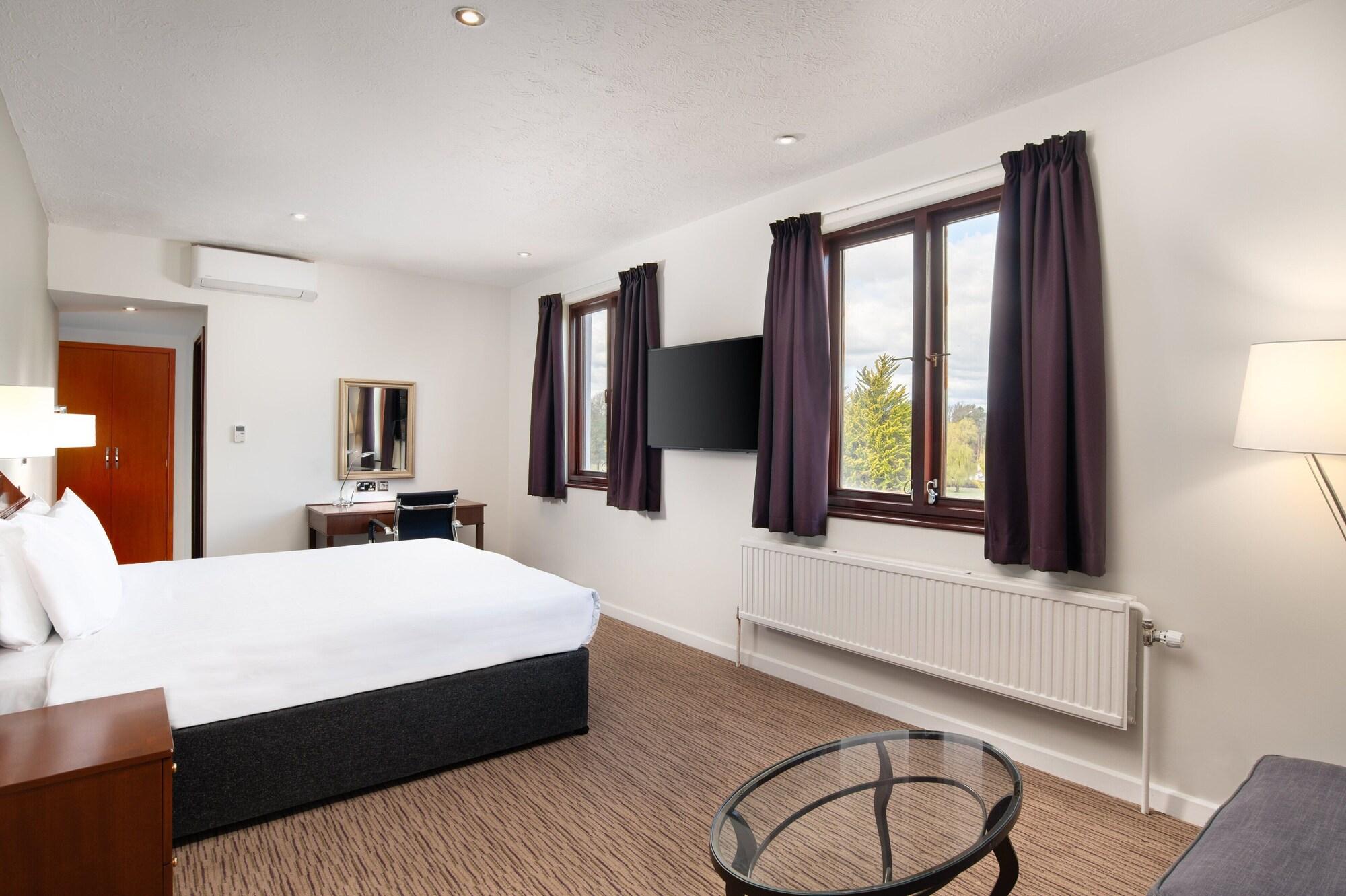 Copthorne Effingham Gatwick Hotel Eksteriør billede