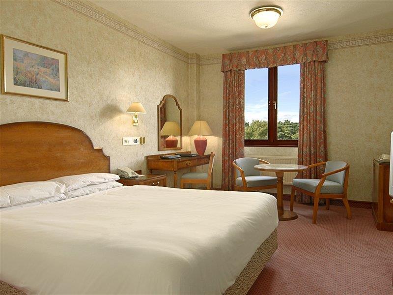 Copthorne Effingham Gatwick Hotel Værelse billede