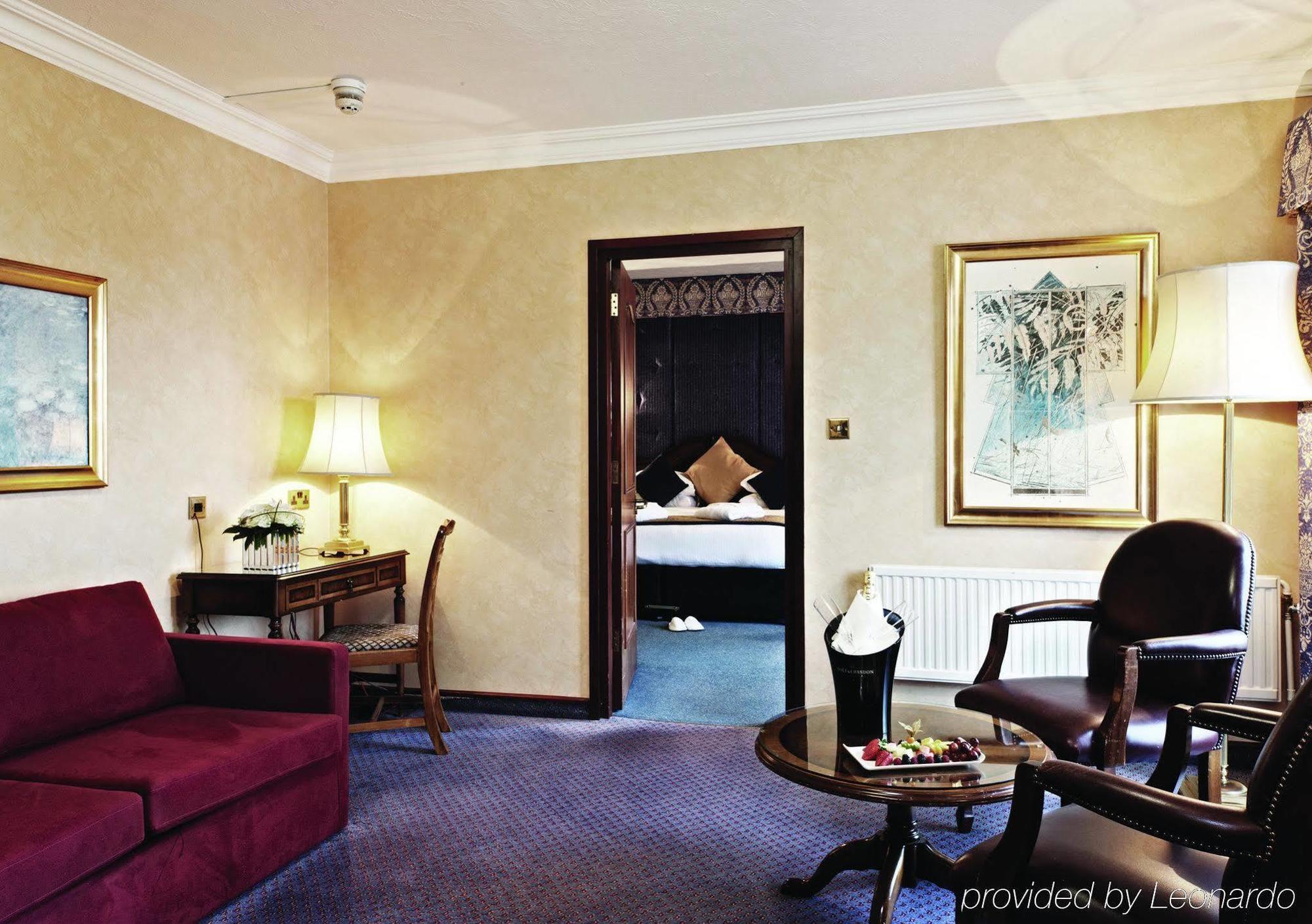 Copthorne Effingham Gatwick Hotel Værelse billede
