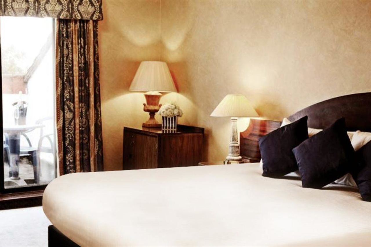 Copthorne Effingham Gatwick Hotel Eksteriør billede